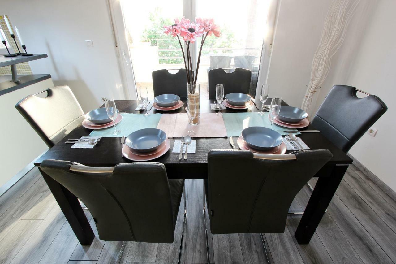 Apartment Podstrana Kültér fotó